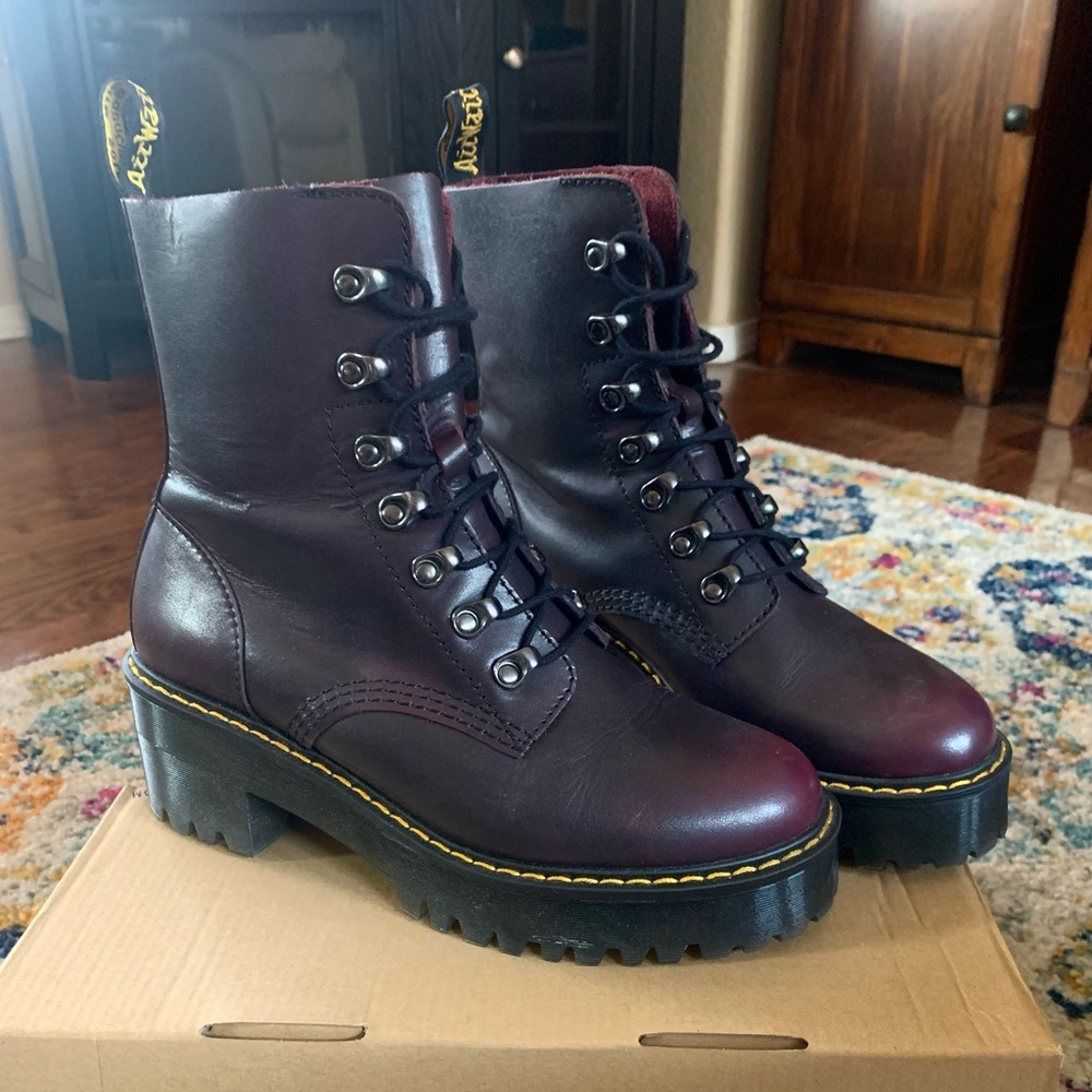 Doc Martens Leona Boots